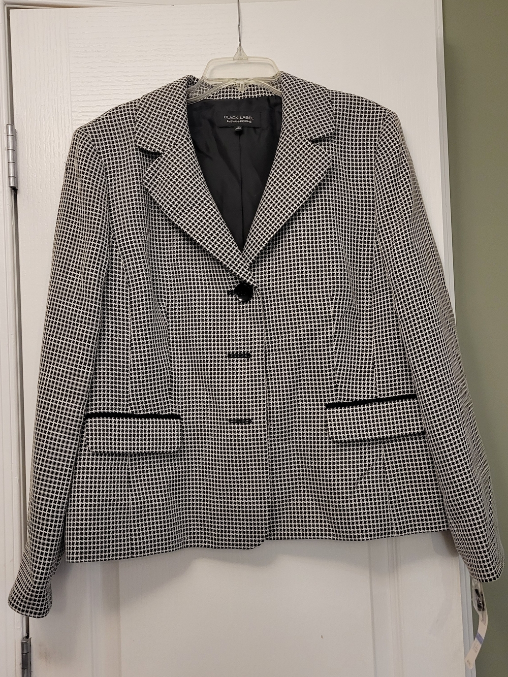 Black Label Black and White Checked Women's Blazer NWT Women's 18
